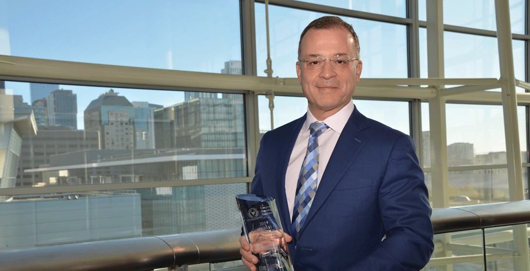 Dr. Allan Levi Receives 'Top Paper of the Year' Award at Congress of Neurological Surgeons